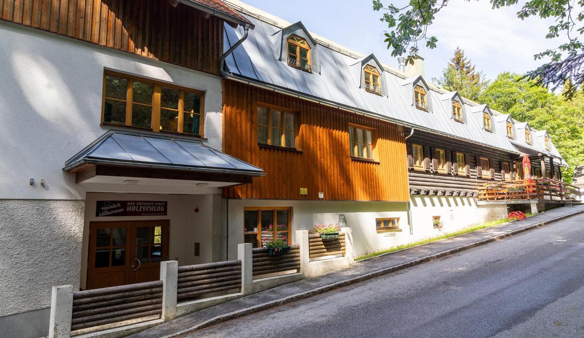 Forsthaus Apartment Holzschlag Exterior photo